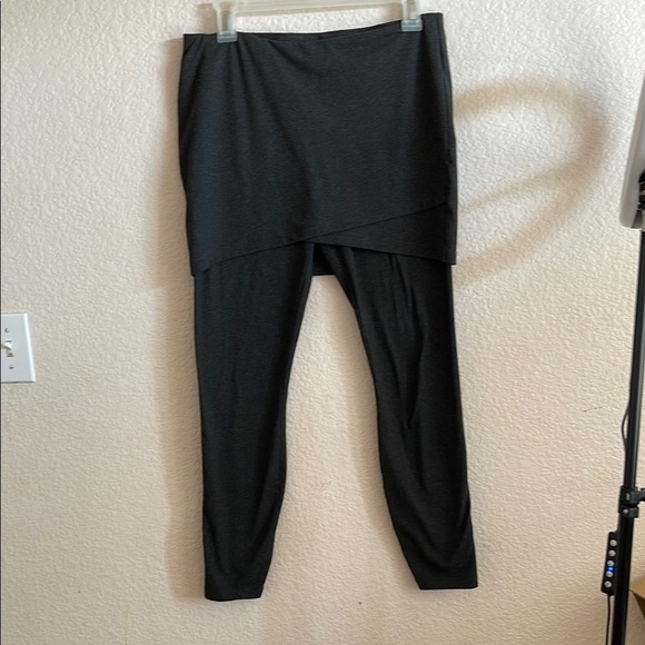 CAbi Charcoal Gray Leggings - Picture 1 of 5